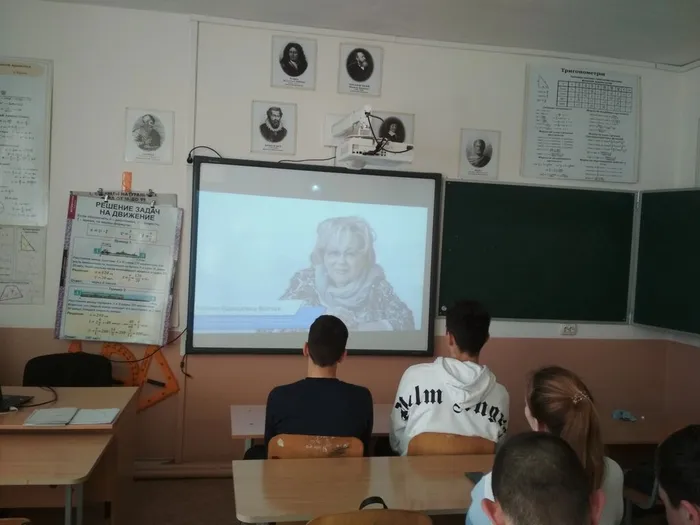 2qxxzpl8zX4.jpg